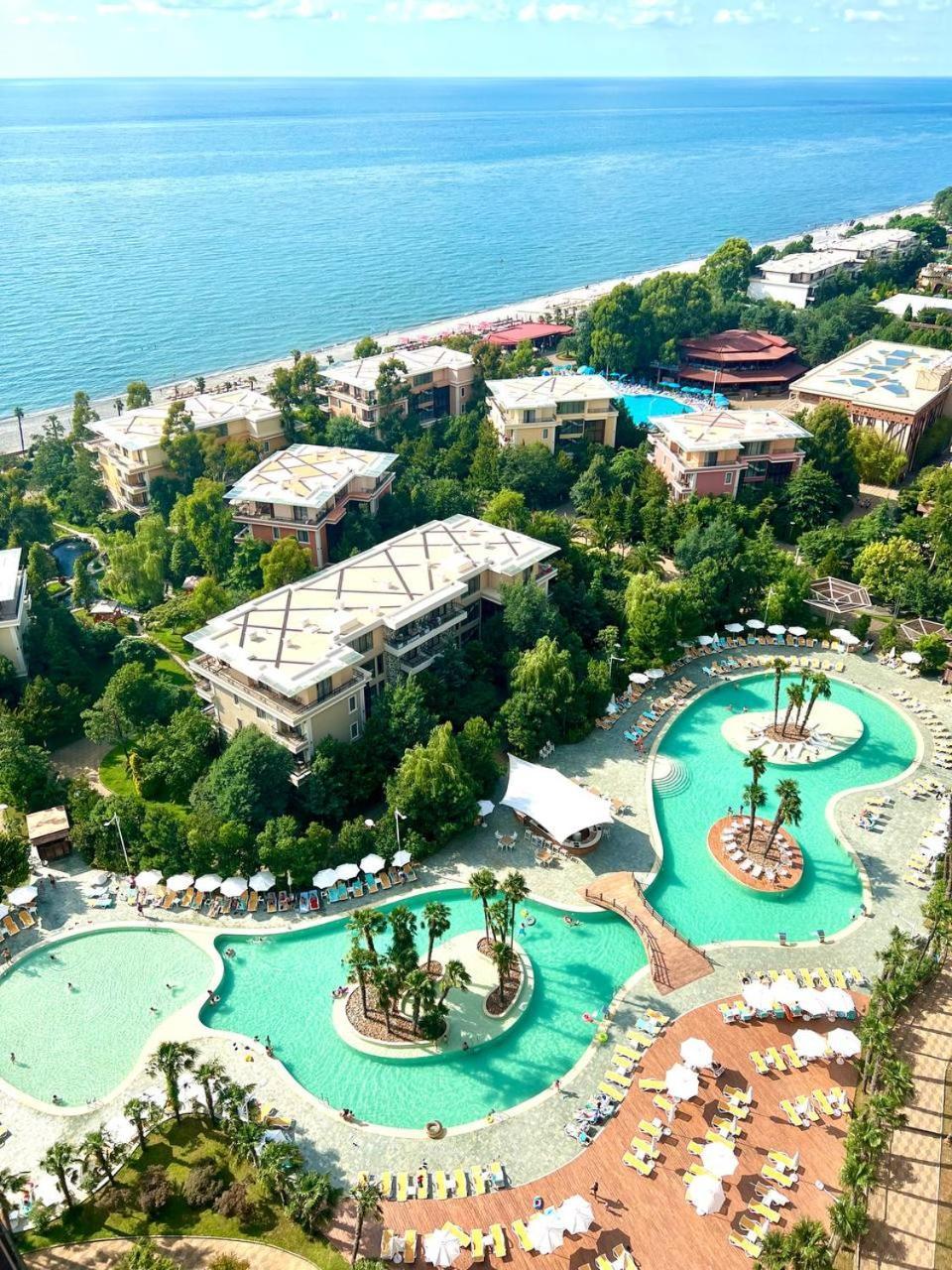Luxury Oasis Apartment Tsjakvi Eksteriør bilde